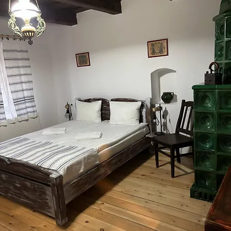 Hollokoves Vendeghazak Holiday park