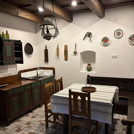 Hollokoeves Vendeghazak Tatil parkı *