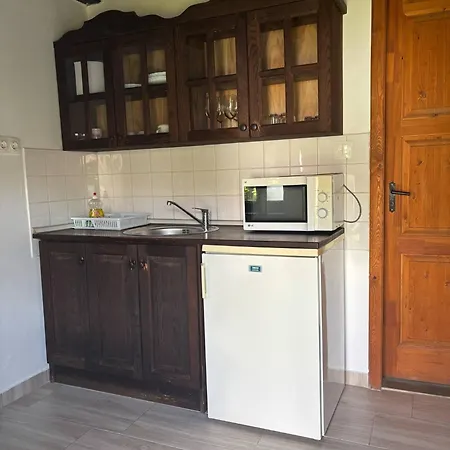 Hollokoeves Vendeghazak Tatil parkı *