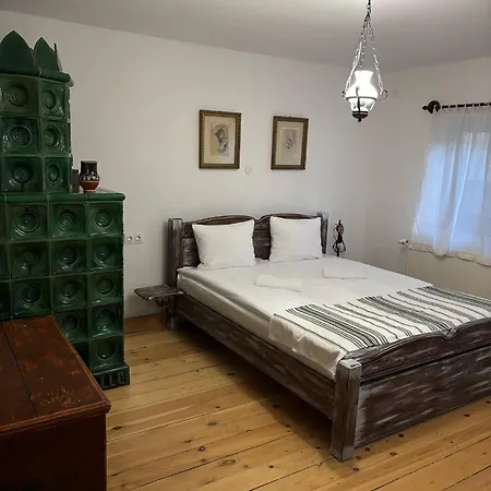 Tatil parkı Hollokoeves Vendeghazak Hollókő