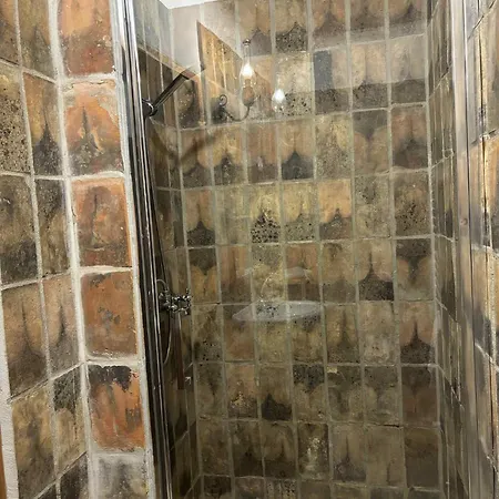 Hollokoeves Vendeghazak *