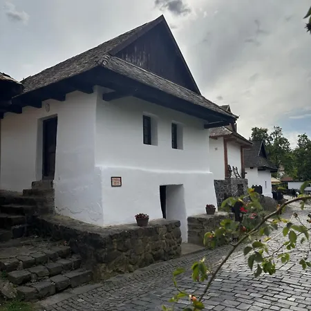 Tatil parkı Hollokoeves Vendeghazak