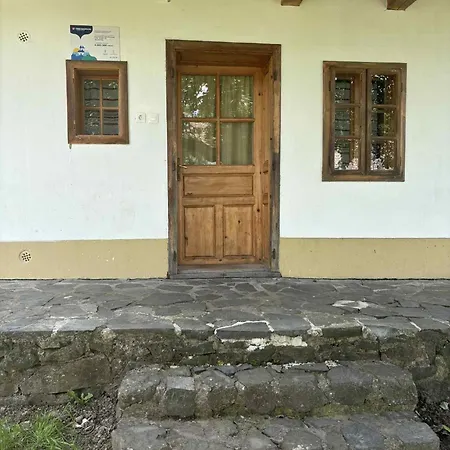 Hollokoeves Vendeghazak Tatil parkı *