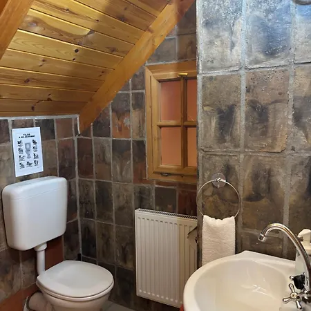 Tatil parkı Hollokoeves Vendeghazak Hollókő