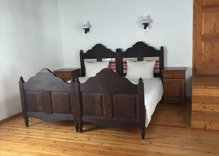 霍洛可维斯凡德哈扎克假日公园 Hollókő