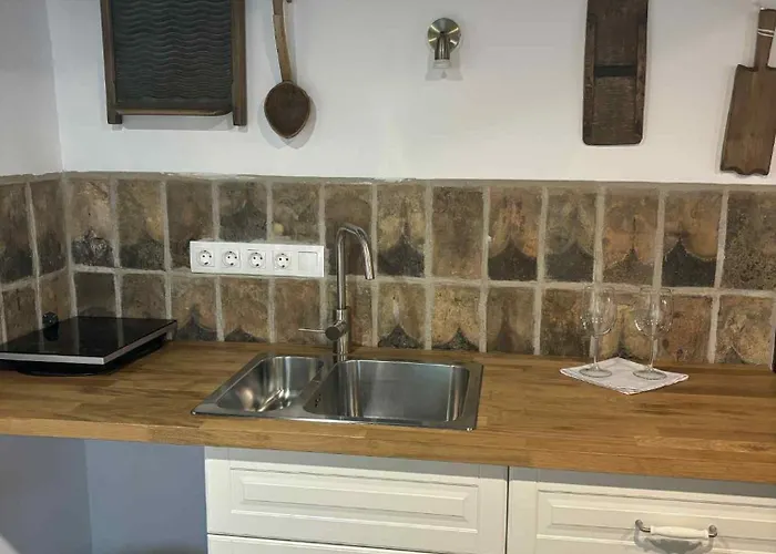 假日公园 霍洛可维斯凡德哈扎克假日公园 *