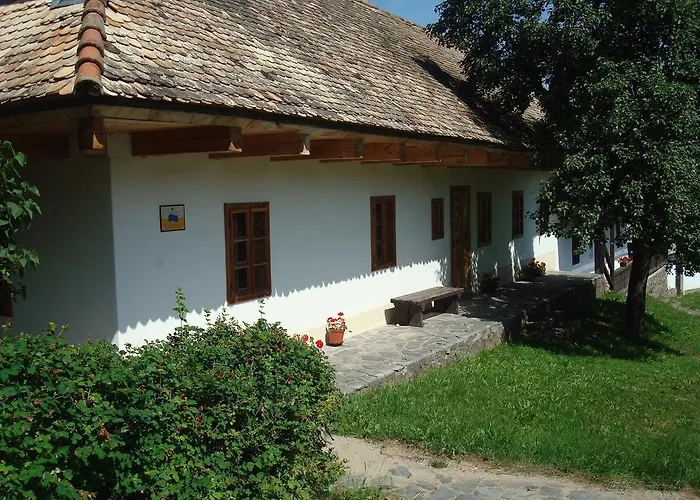 霍洛可维斯凡德哈扎克假日公园 Hollókő