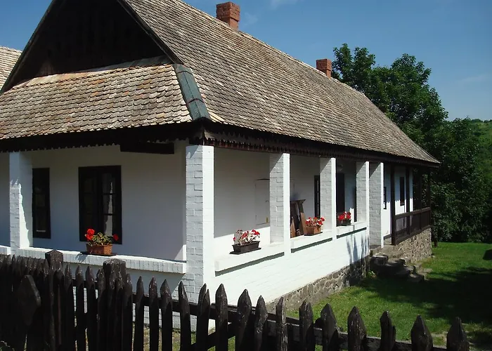 假日公园 霍洛可维斯凡德哈扎克假日公园 *