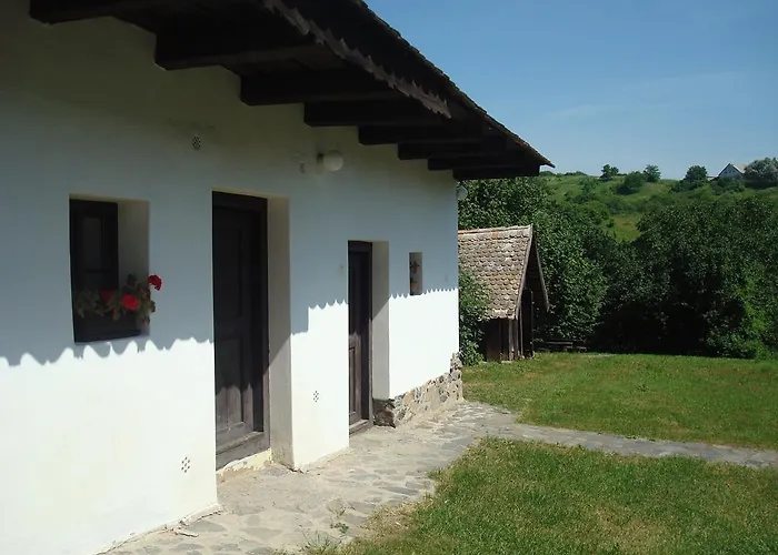 霍洛可维斯凡德哈扎克假日公园 Hollókő